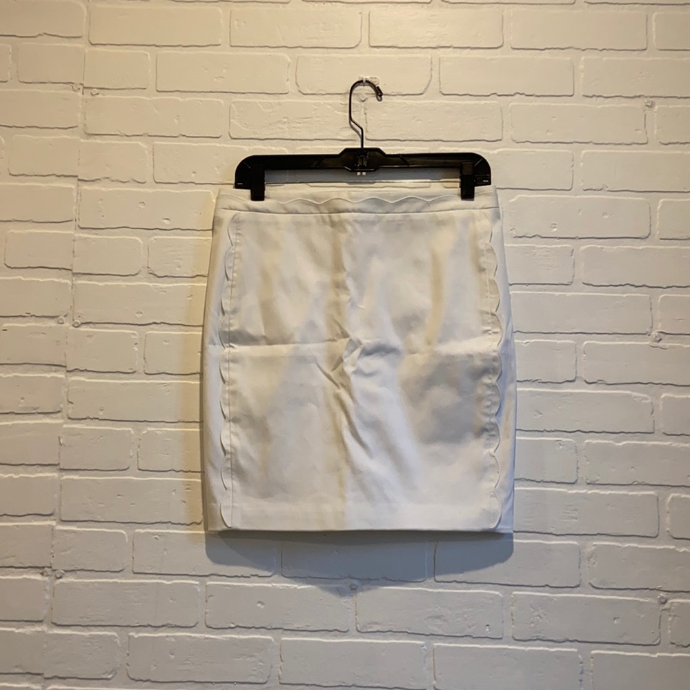 NWT banana republic scalloped pencil skirt